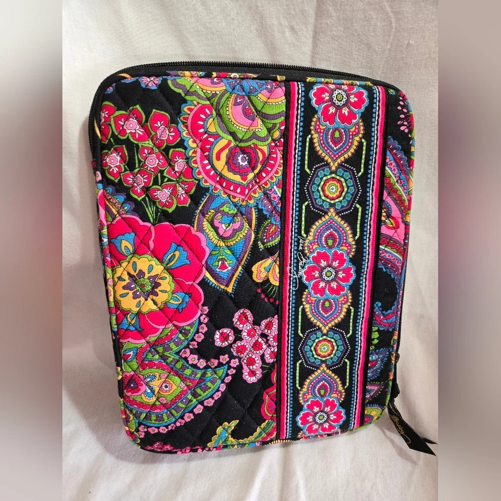 Vera Bradley Vibrant Floral Tablet Holder/Bag NWOT